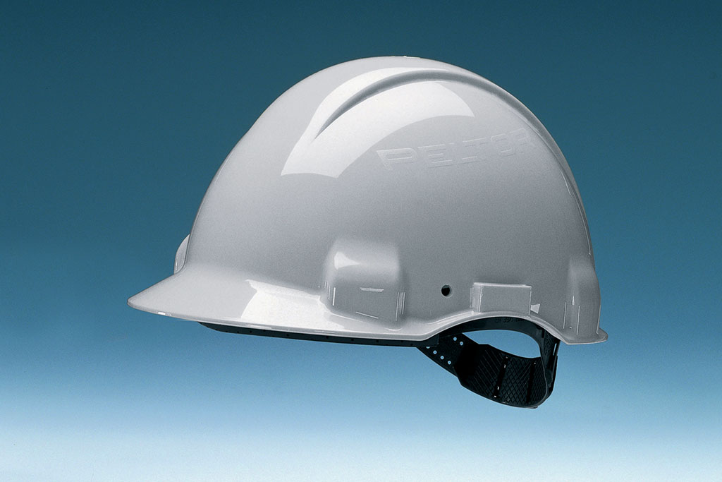EPI : Protection de la tète, du visage (casques de chantier, casquettes)